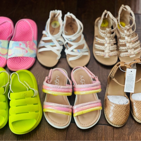 Girls Toddler Sandals - Picture 1 of 4